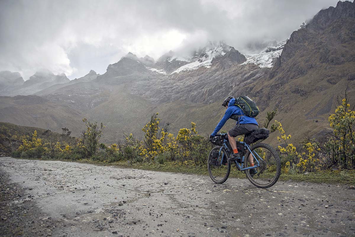 Hardshell jacket (Arc'teryx Alpha FL biking in the rain)